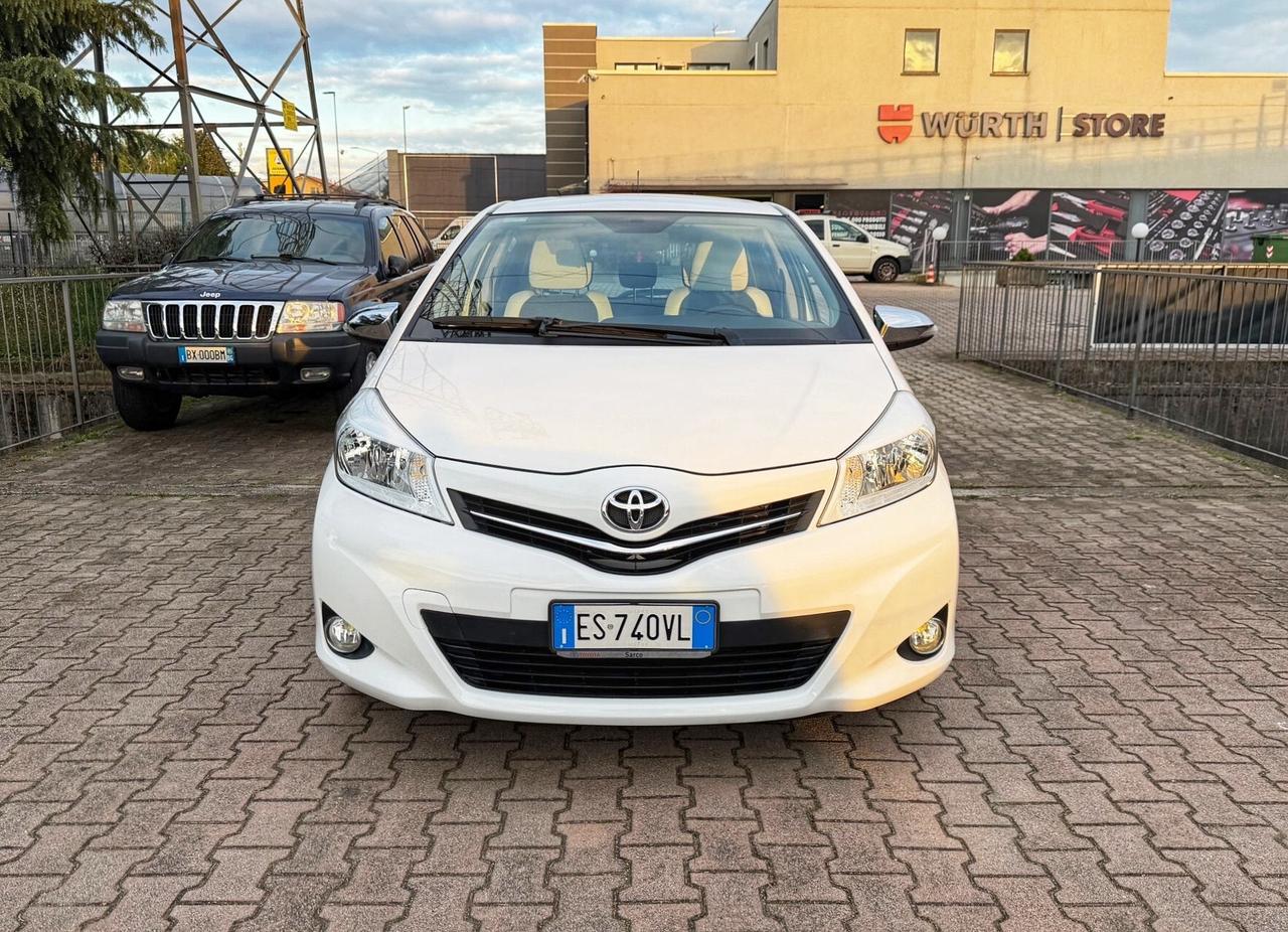 Toyota Yaris 1.3 5 porte OK NEOPATENTATI