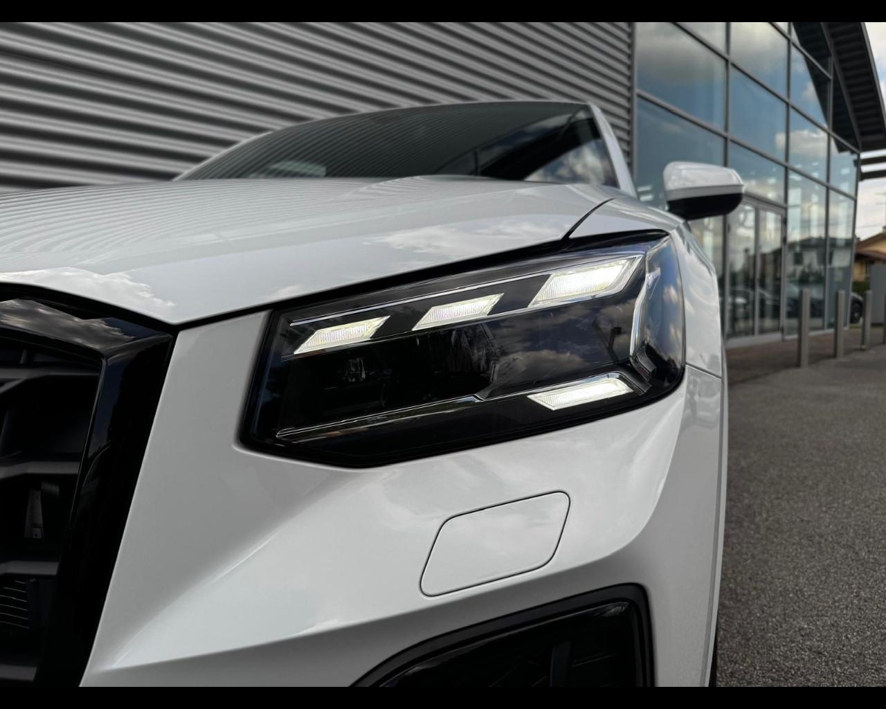 AUDI Q2 35 TFSI S-TRONIC