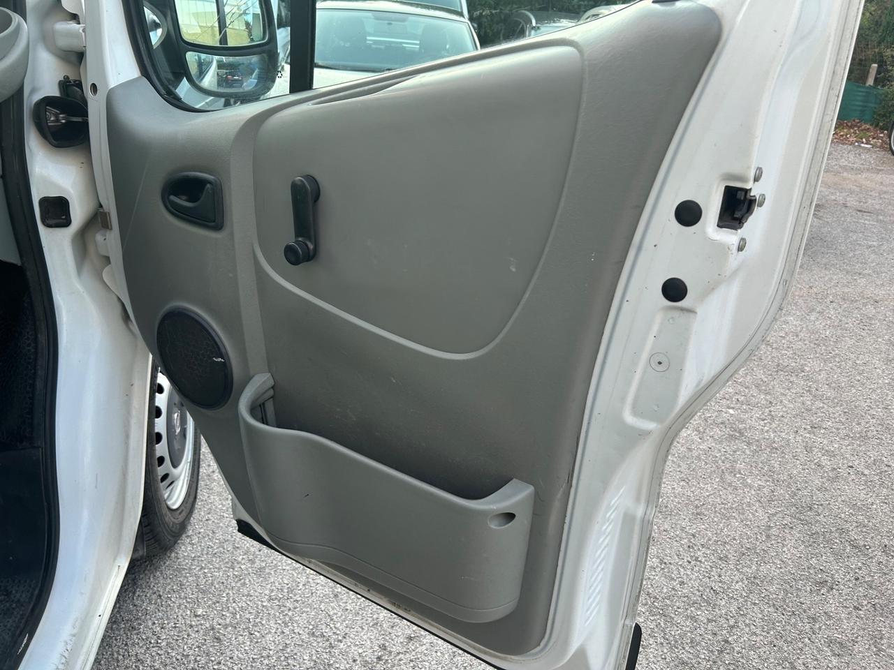 Opel Vivaro 27 1.9 DTI PC-TN Furgone