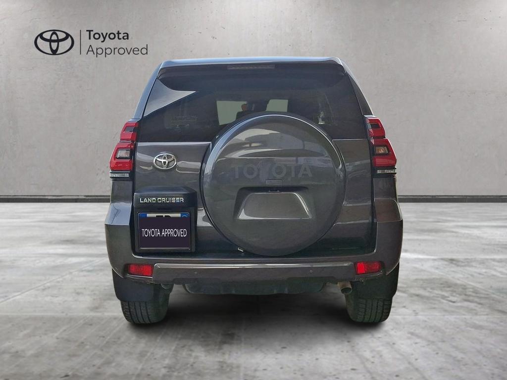 Toyota Land Cruiser 3p 2.8 d-4d Lounge auto
