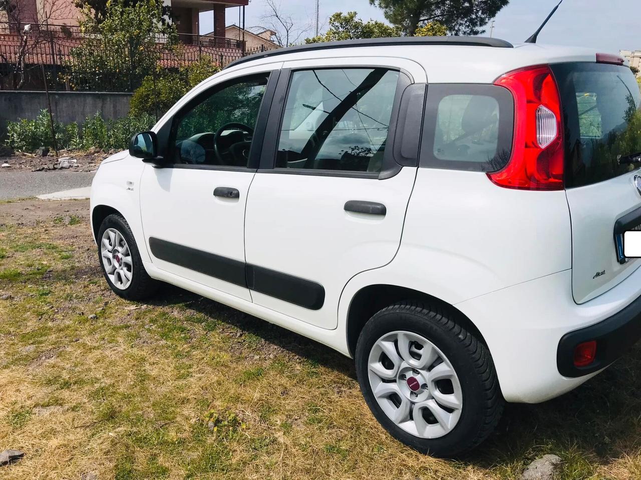 Fiat Panda 900 BASSI COSUMI METANO NUOVA 2015
