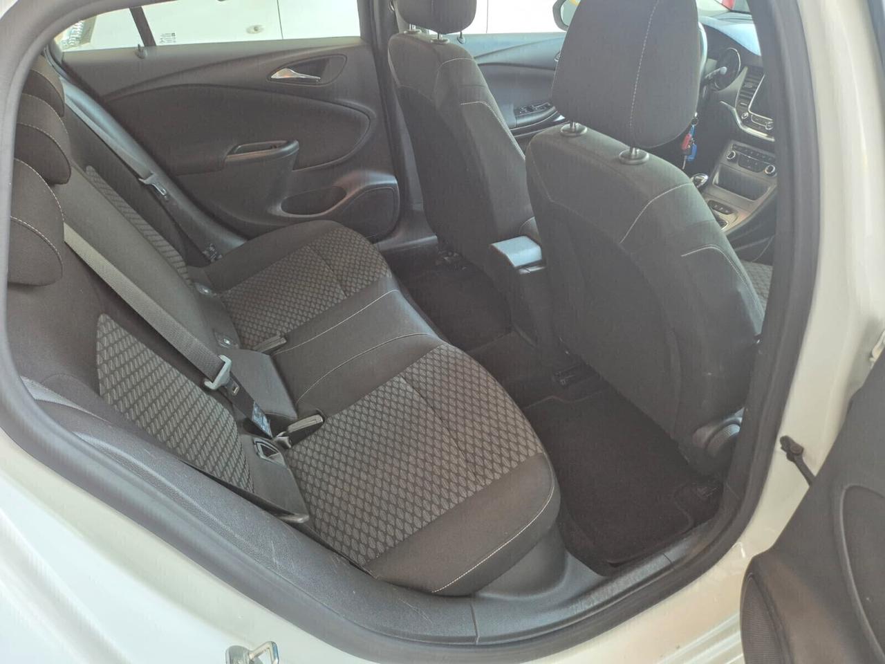 Opel Astra 1.6 CDTi 110CV Start&Stop Sports Tourer Business