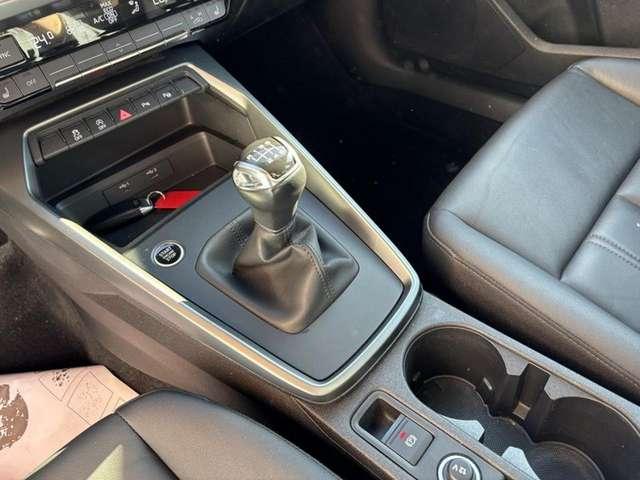 Audi A3 SPB 30 TDI Business NAVI-LED-PHONE APPS