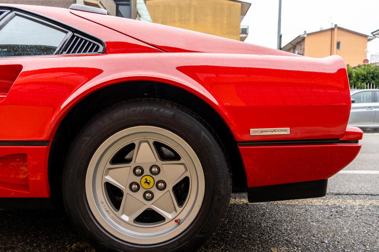 Ferrari 208 GTB Turbo Intercooler 255CV -TARGA ORO ASI