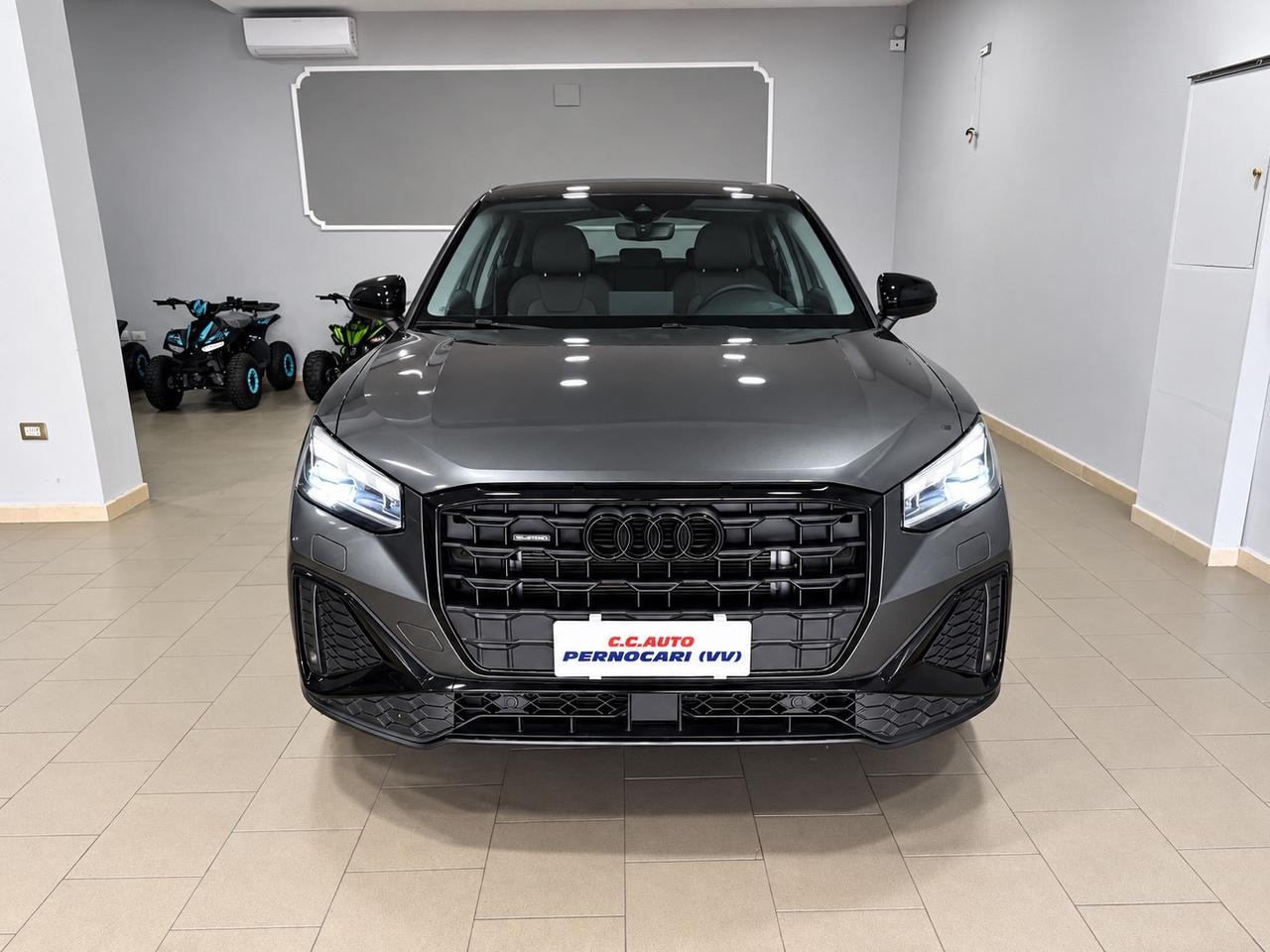 Audi Q2 40 TFSI quattro S tronic Identity Black