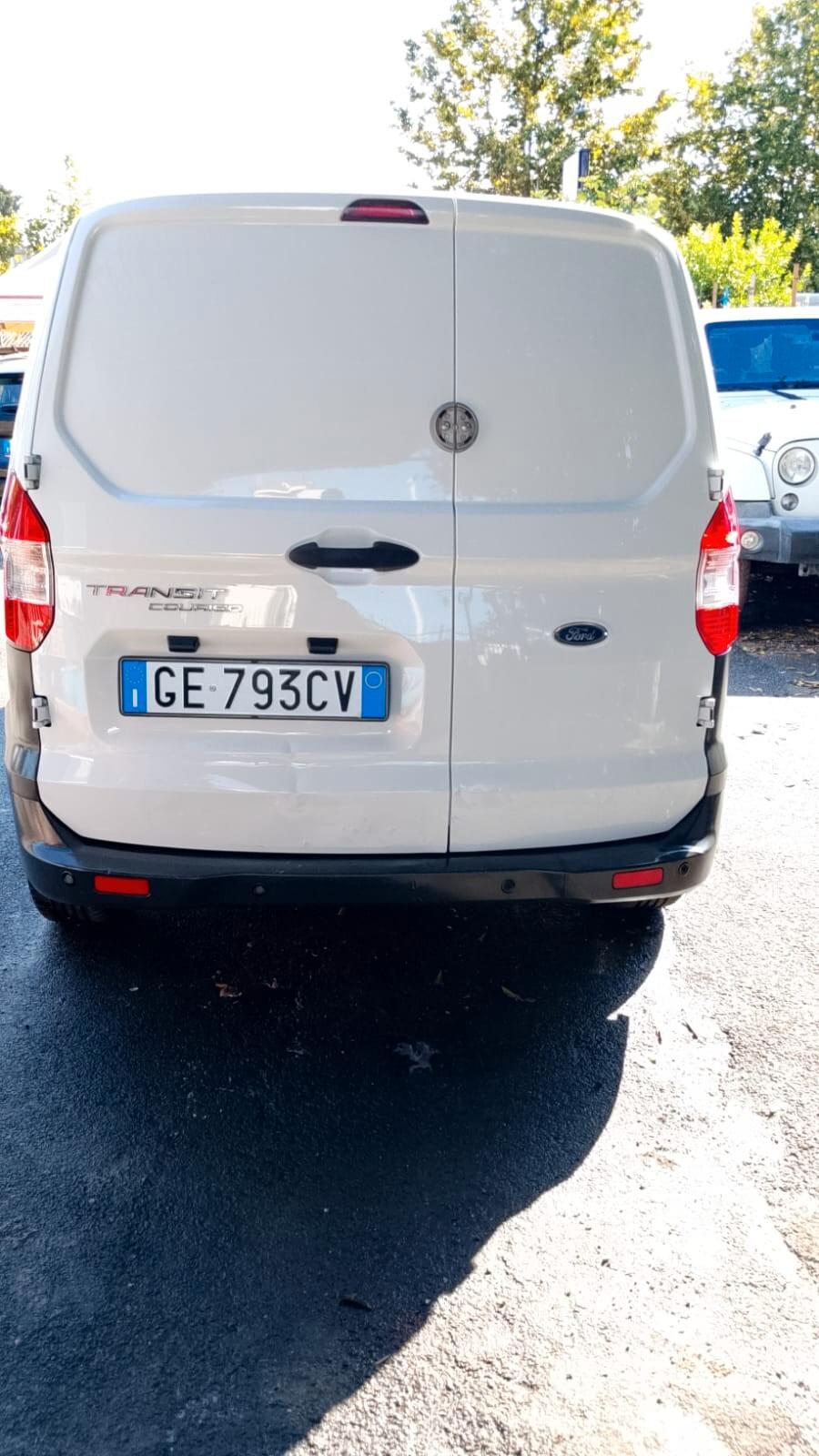 Ford Transit Courier 1.5 TDCi 75CV Van Entry
