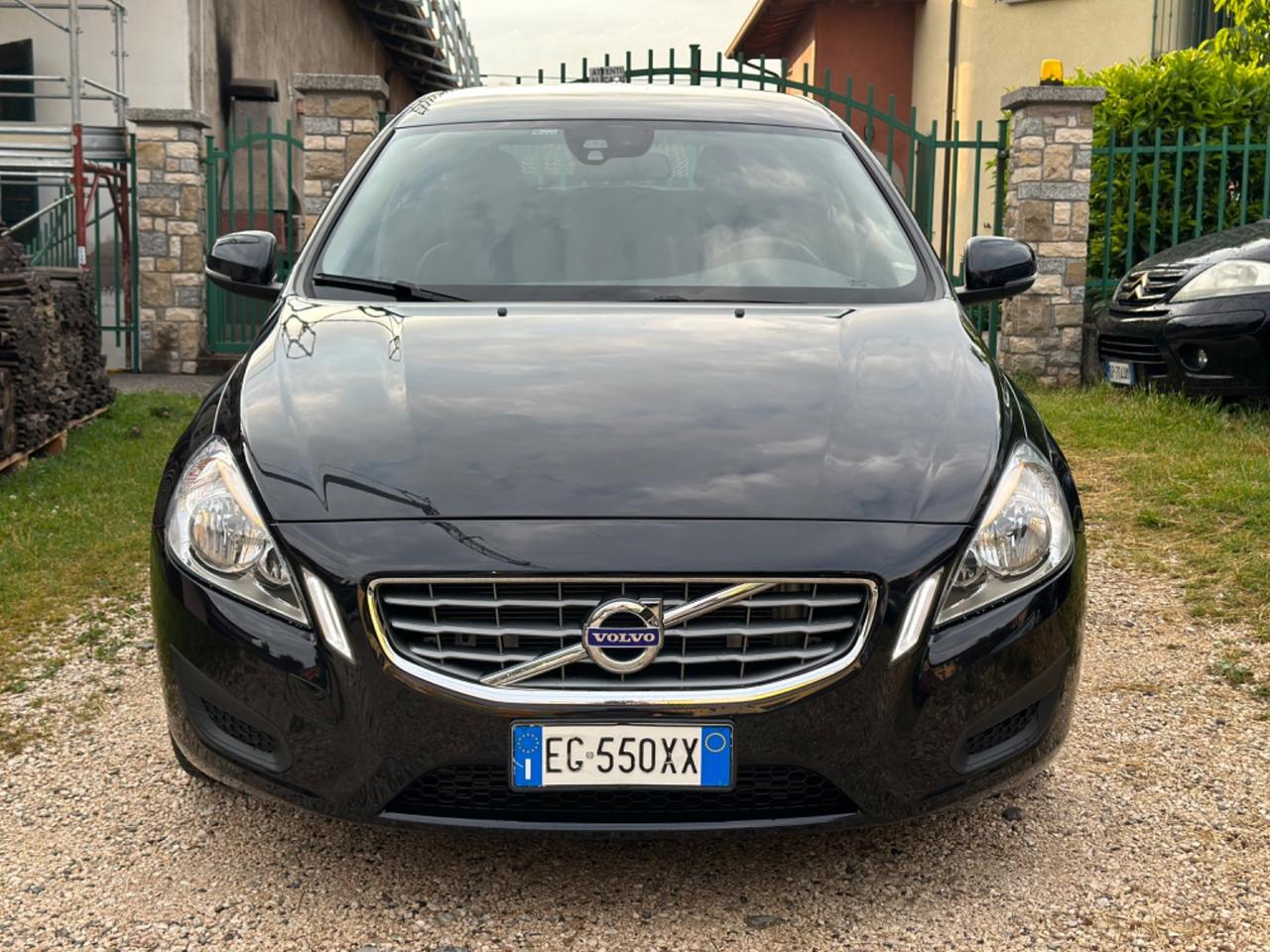 Volvo V60 D2 1.6 MOMENTUM KMCERT GARANZ UNICOPR