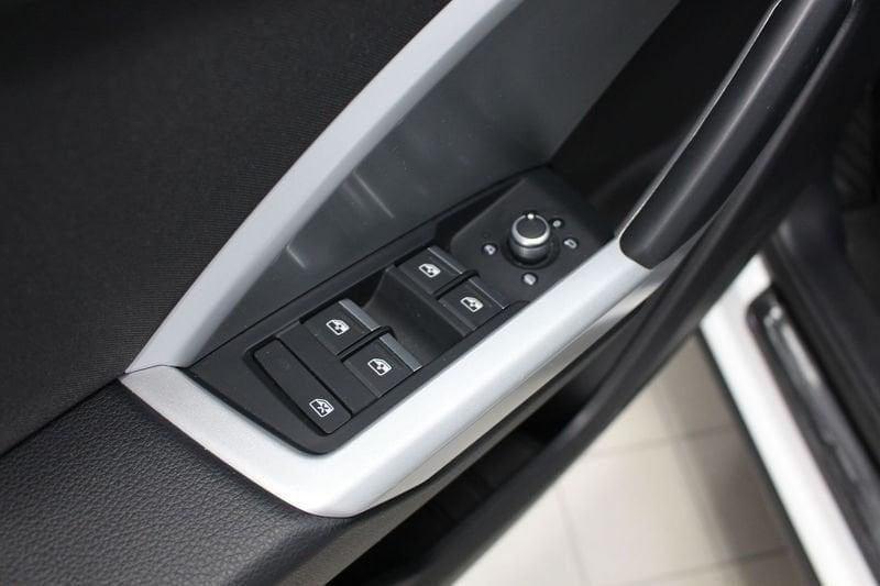 Audi Q3 35 TDI S tronic Business