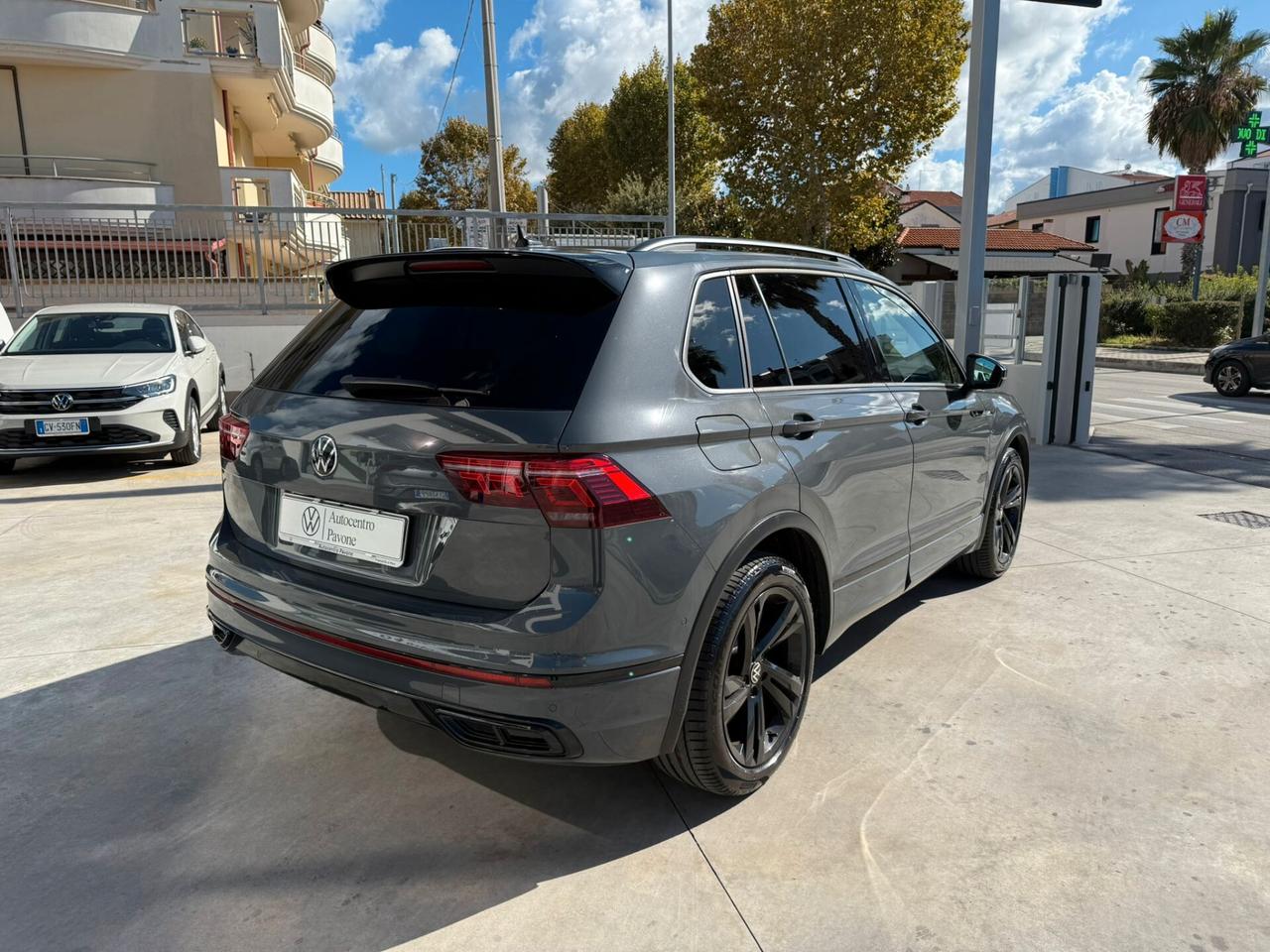 Volkswagen Tiguan 2.0 TDI 150 CV SCR DSG R-Line