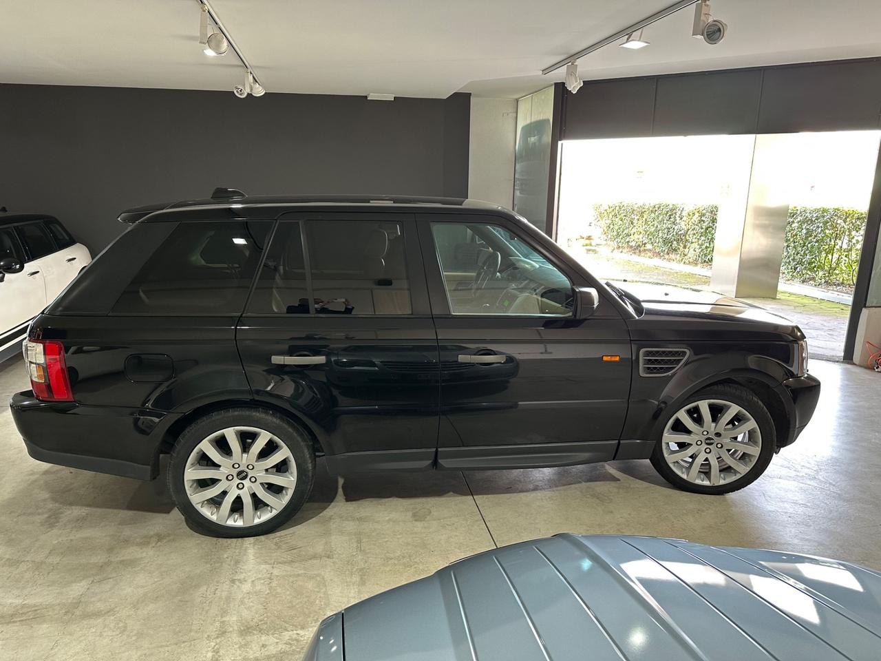 Land Rover Range Rover Sport Range Rover Sport 2.7 TDV6 HSE