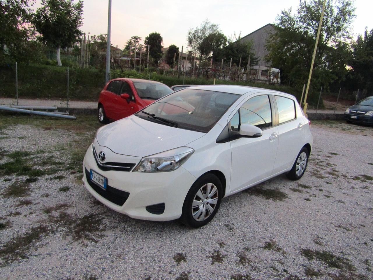 Toyota Yaris 1.0 5 porte uniproprietaria