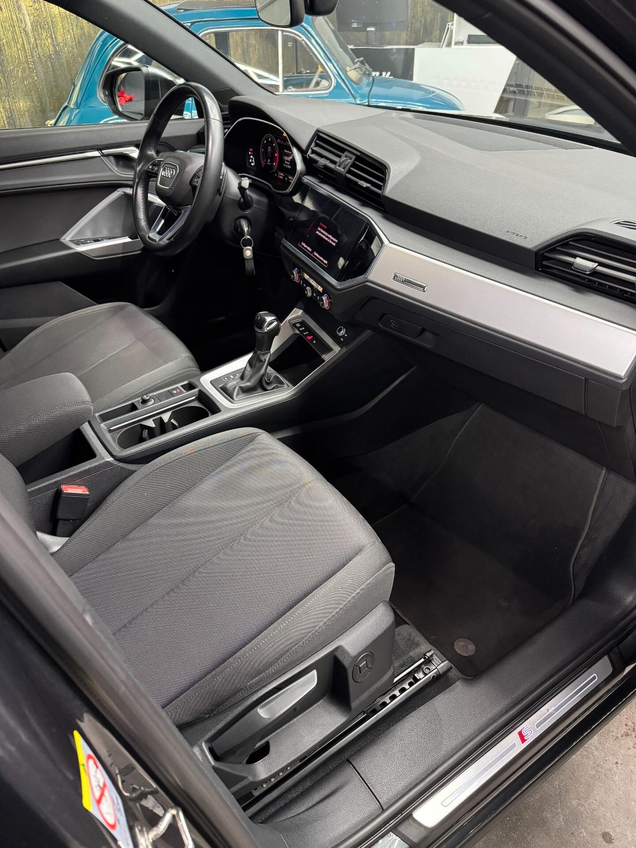 Audi Q3 35 TDI S tronic line edition