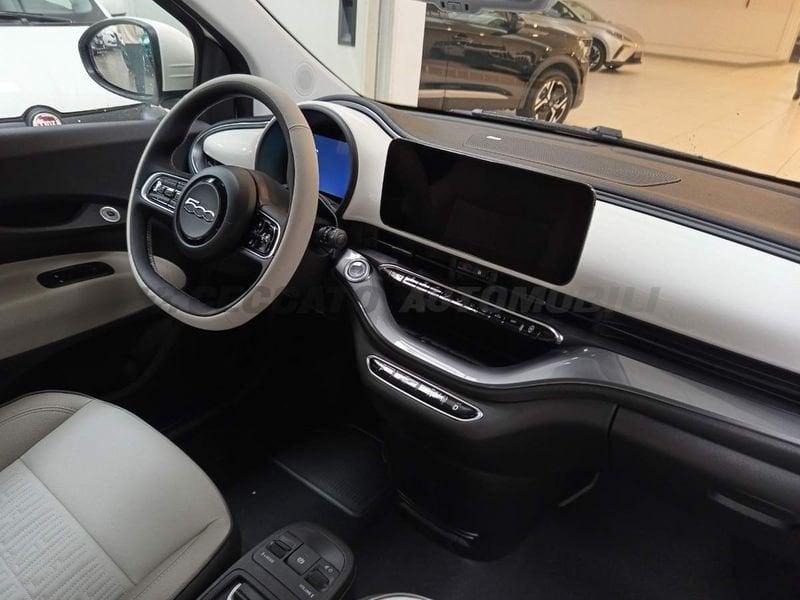 FIAT 500 500e Hatchback My25 500e - LaPrima 320 Berlina