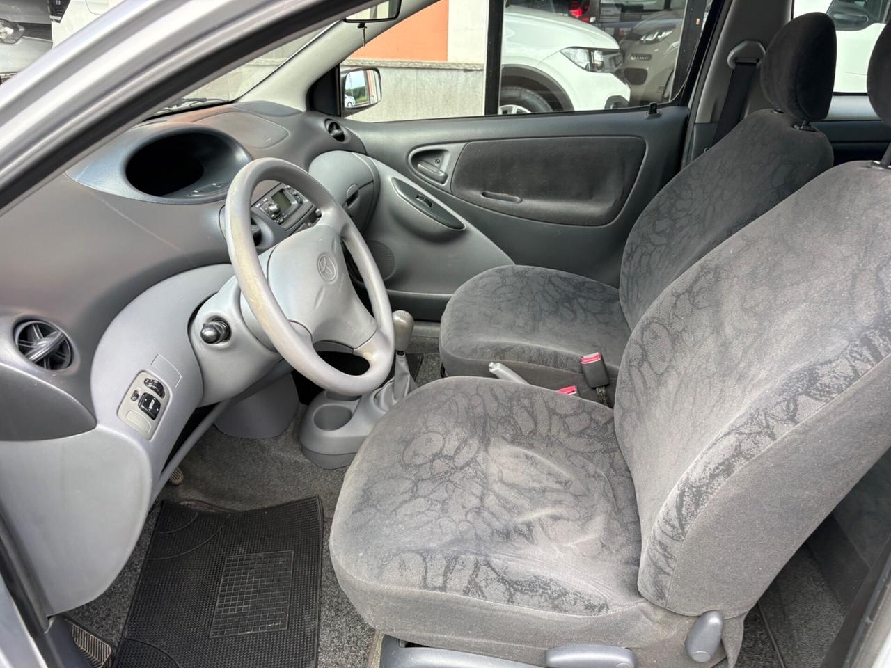 Toyota Yaris 1.0i 16V cat 3 porte