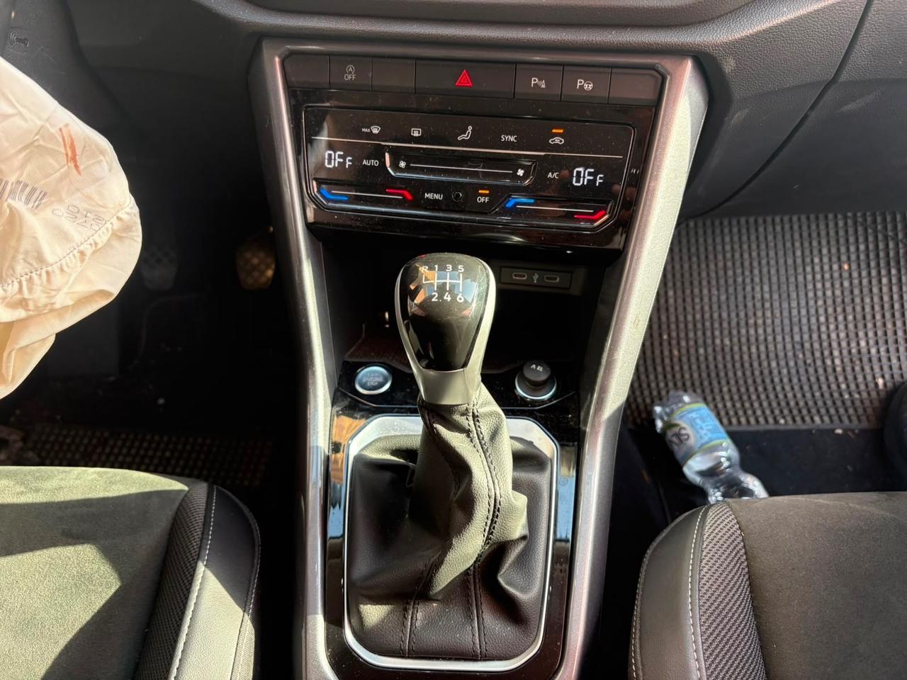 Volkswagen T-Roc 1.0 TSI Life 2024 26.000 KM INCIDENTATA
