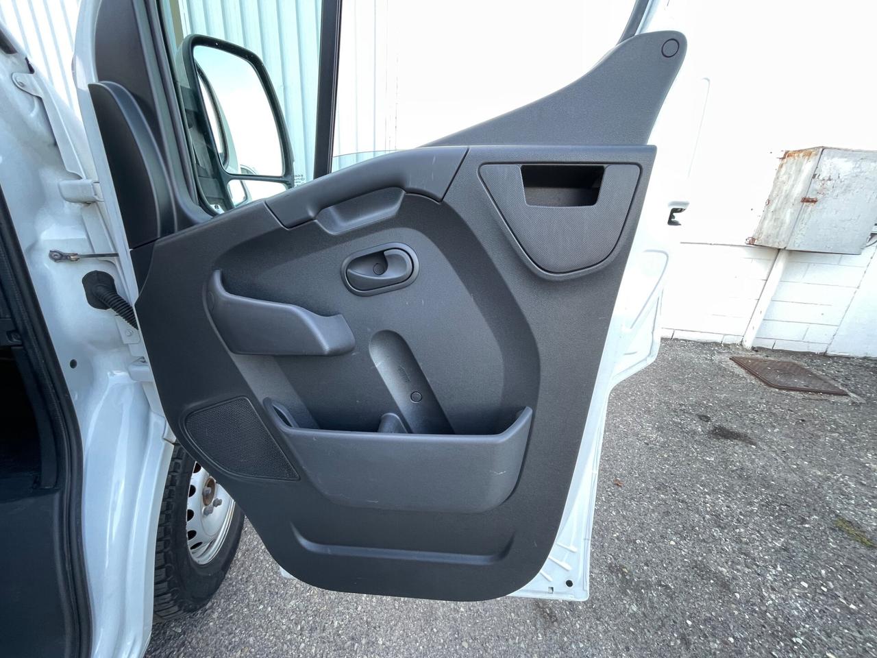 Renault Master T35 2.3 dCi 131 cv
