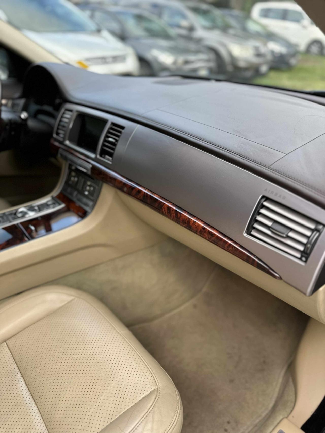 Jaguar XF 3.0 V6 PREMIUM LUXURY KMCERT GARANZ UNICOPR