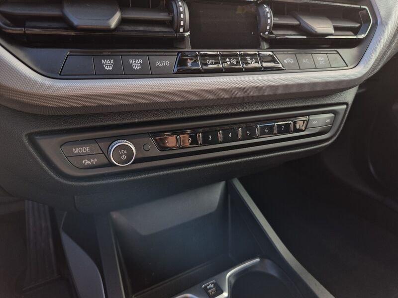 BMW Serie 1 116d 5p. Business Advantage