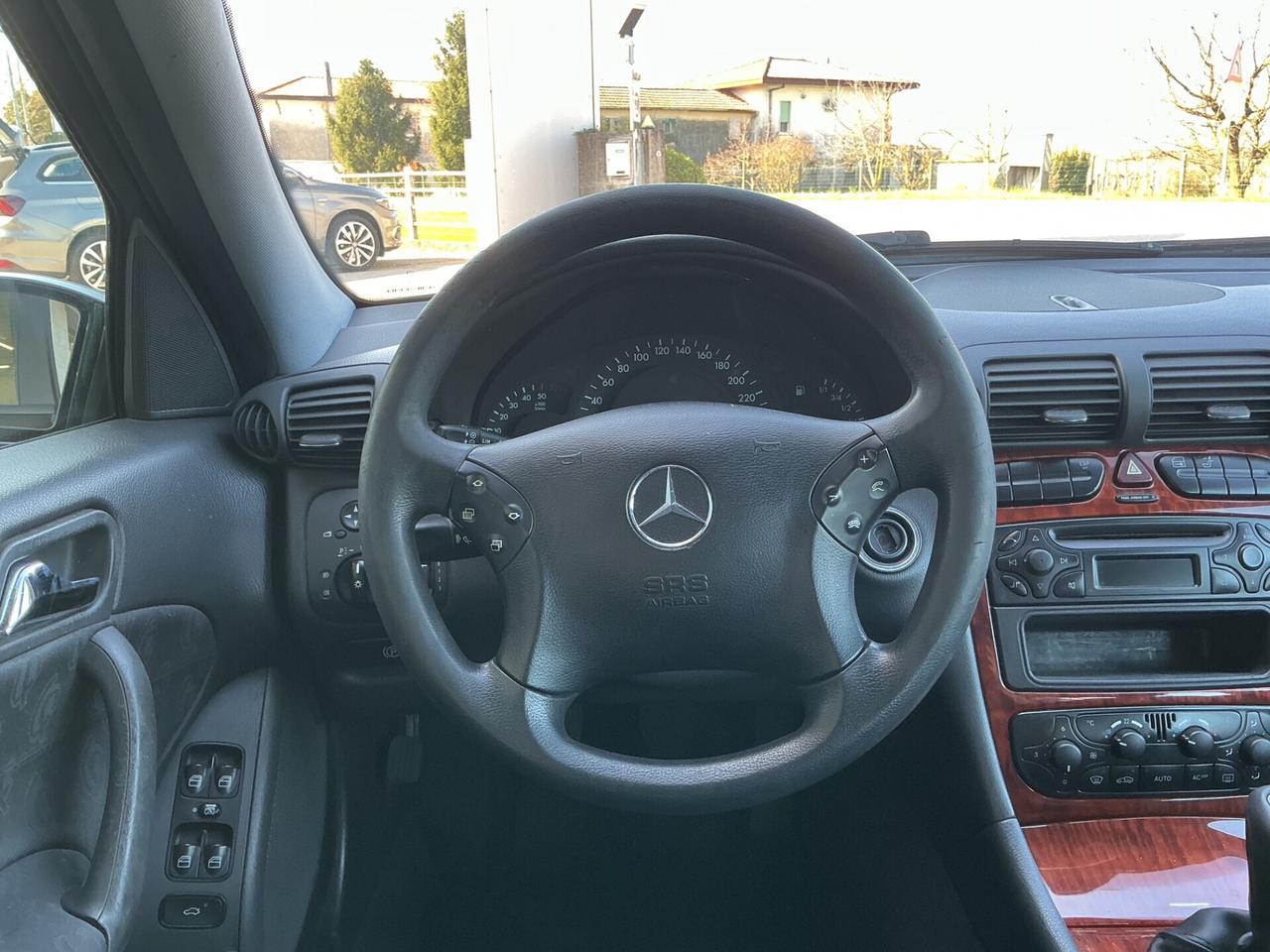 Mercedes-benz C 200 2.1 Diesel