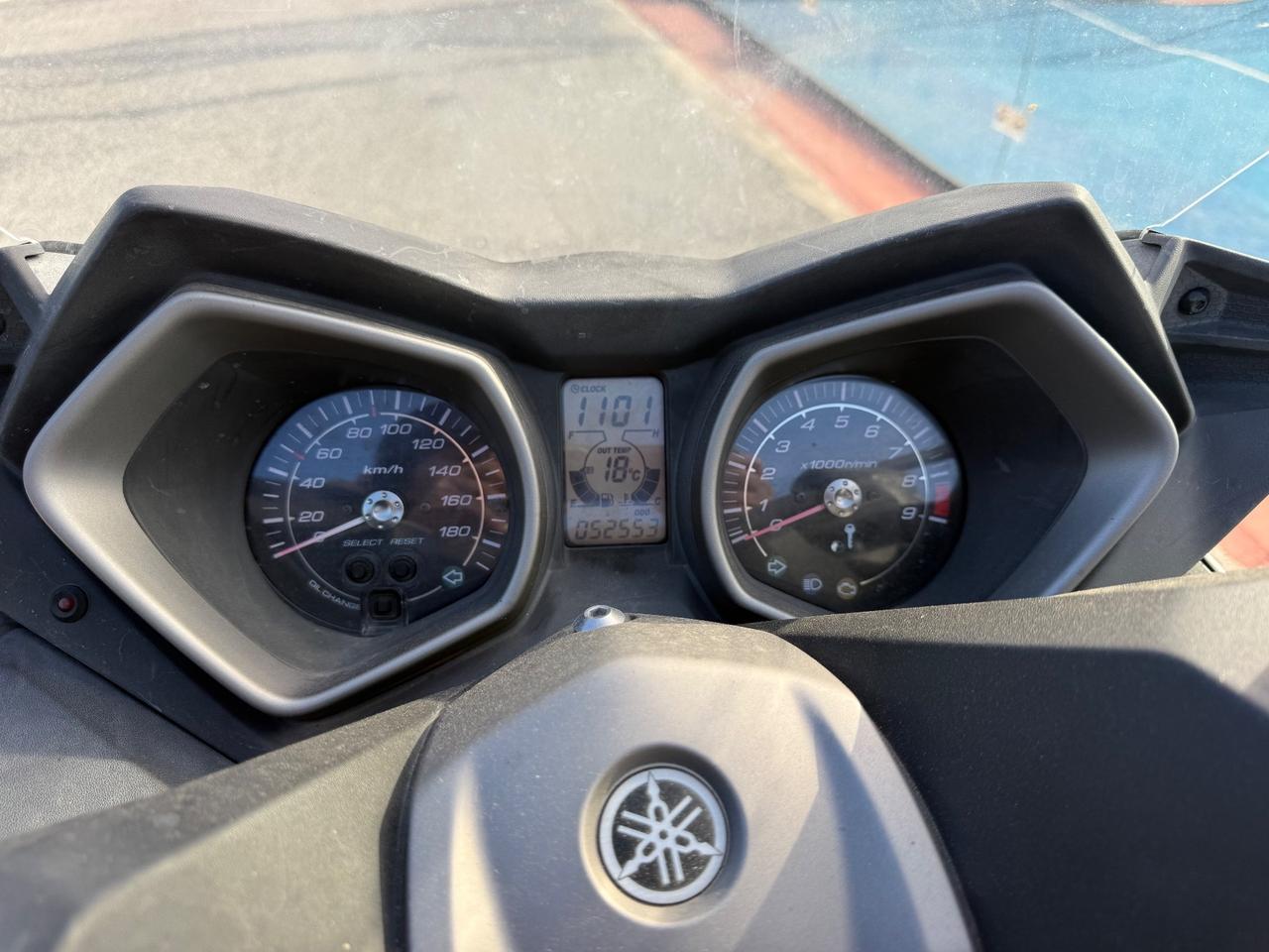 Yamaha X-Max 400