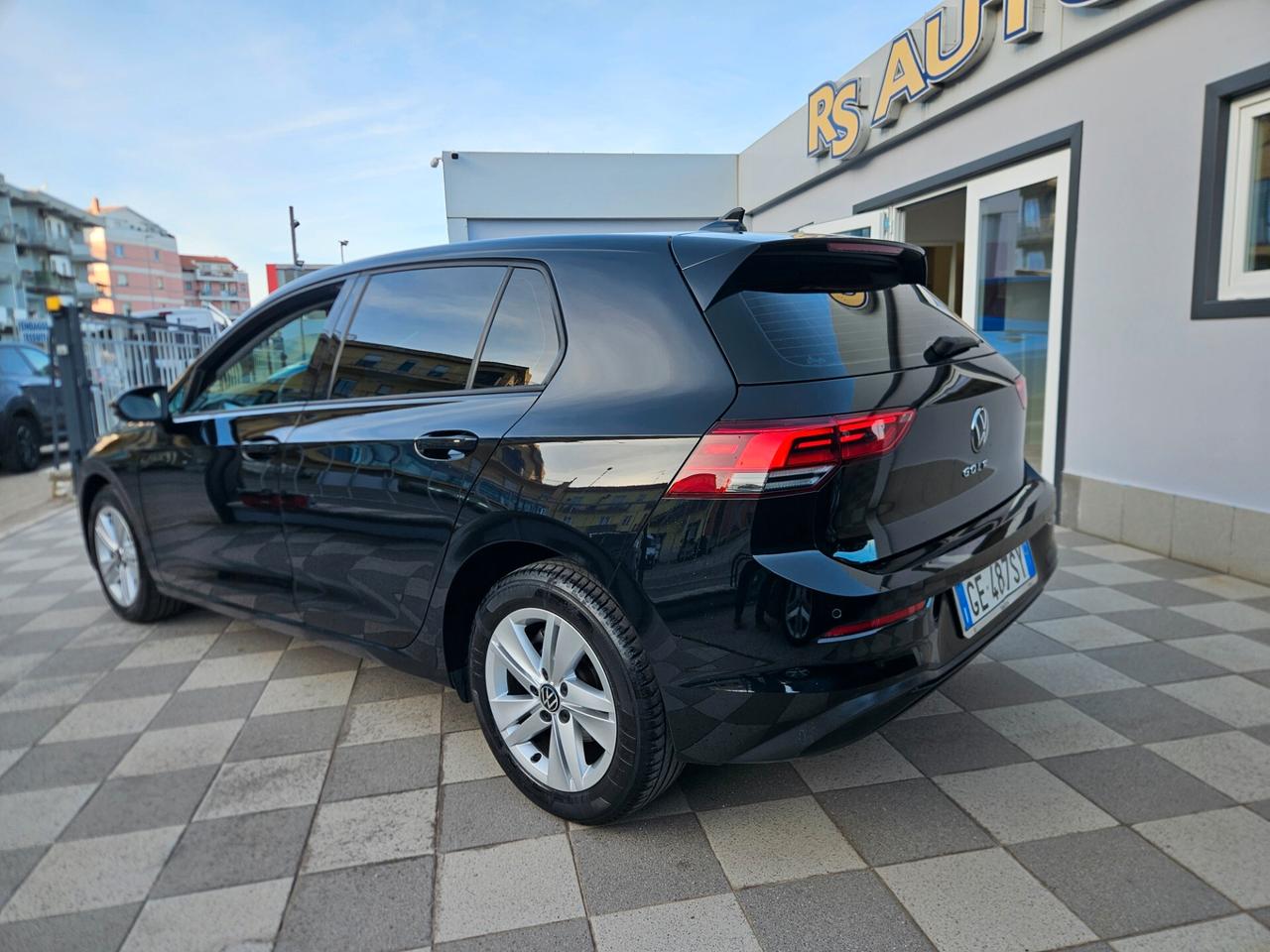 Volkswagen Golf 8 2.0 TDI 116cv DSG SCR Life