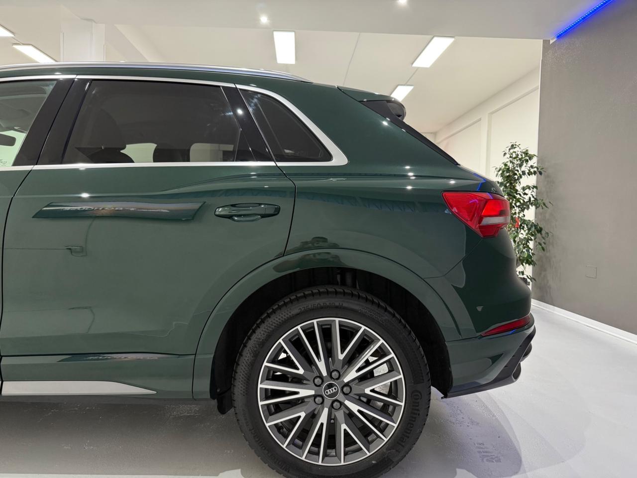 Audi Q3 35 TDI S tronic S line edition *GreenWood