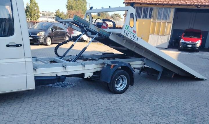 VOLSKWAGEN CARRO ATTREZZI 2.5 80KW