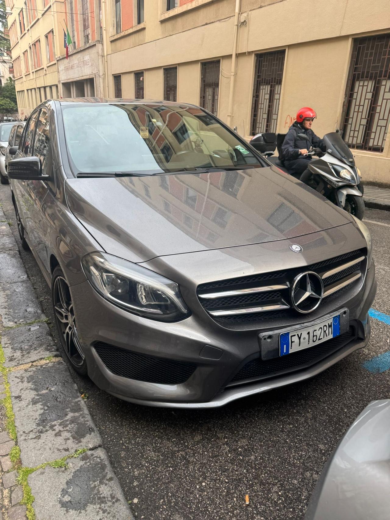 Mercedes-benz B 200 d Automatic Sport