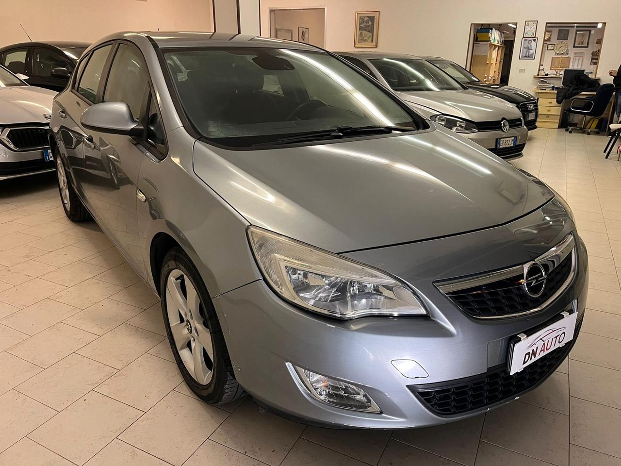 Opel Astra 1.7 CDTI 110CV 5 porte Cosmo