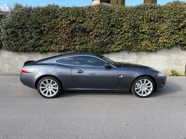 JAGUAR XK 4.2 V8 Coupé