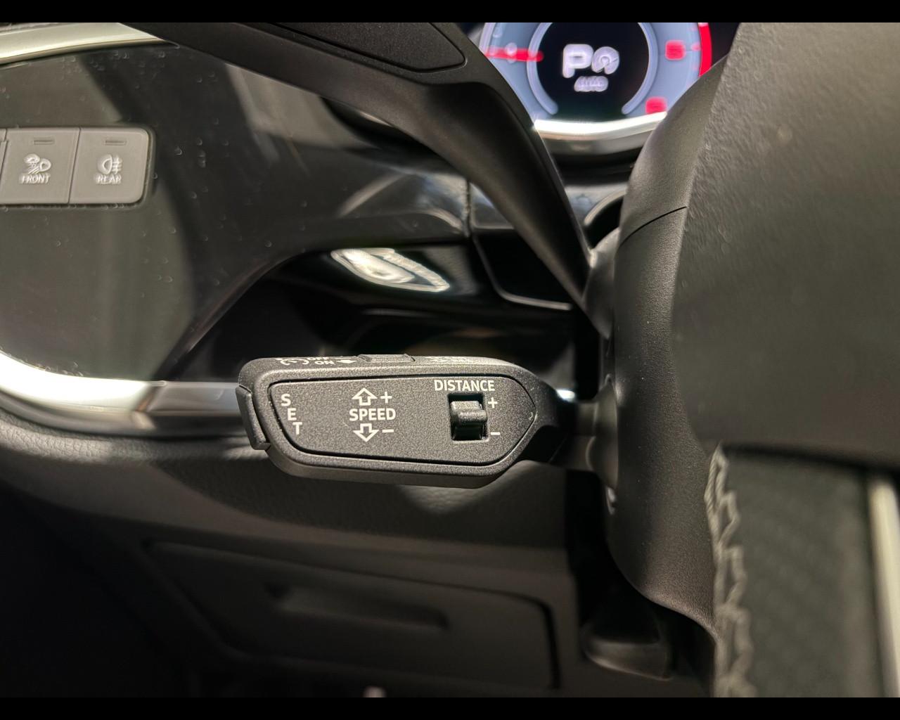 AUDI Q3 SPORTBACK 35 TDI S-TRONIC S LINE EDITION