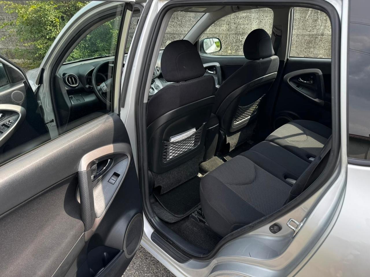 Toyota RAV 4 RAV4 2.2 D-4D 136 CV DPF Luxury