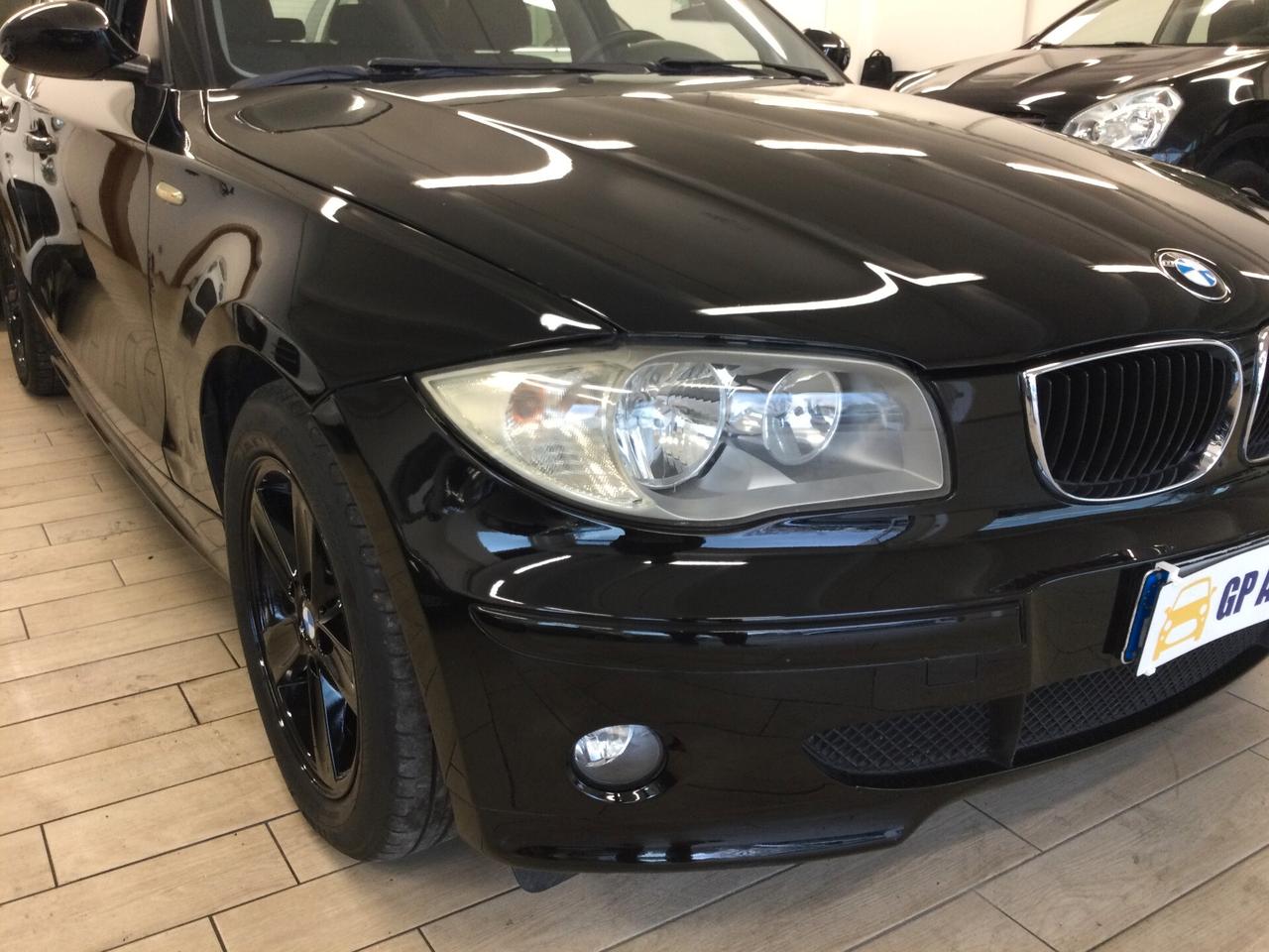 Bmw 116i cat 5 porte Shadow Line