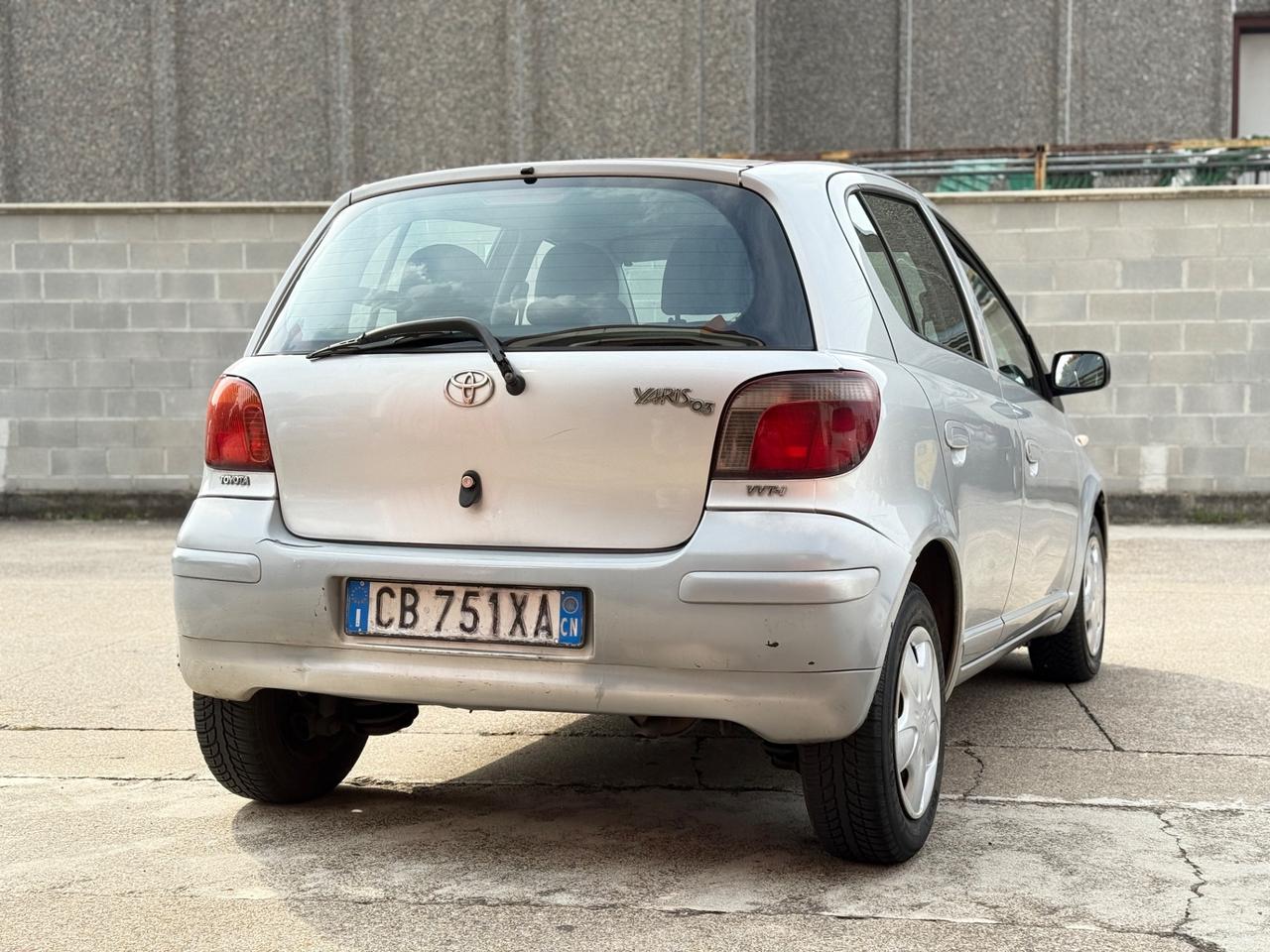 Toyota Yaris 1.0i 16V cat 5 porte '03