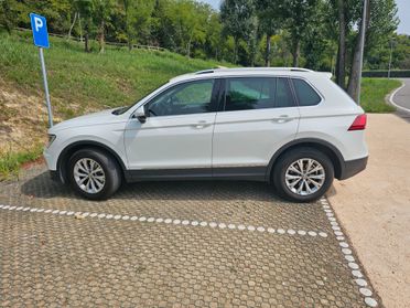 Volkswagen Tiguan 2.0 TDI SCR 4MOTION Business BlueMotion Technology