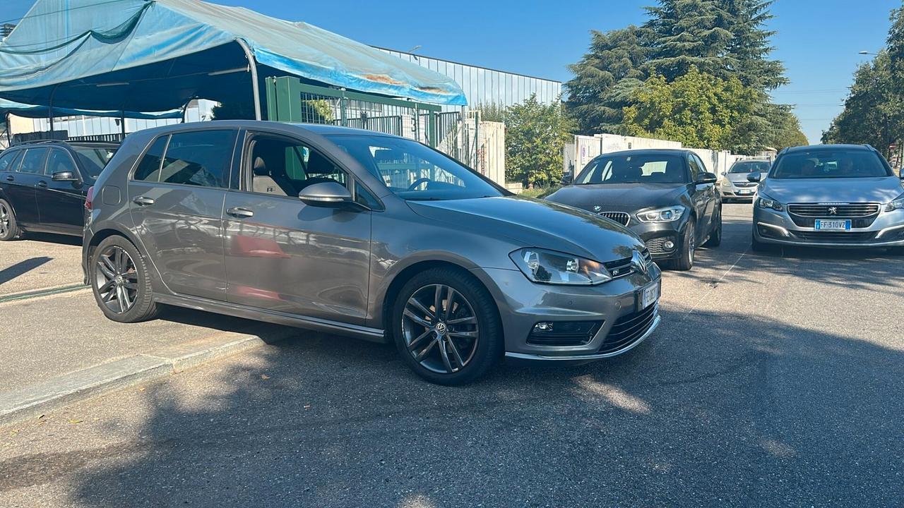 Volkswagen Golf 1.4 TSI DSG 5p. R-LINE BlueMotion Technology
