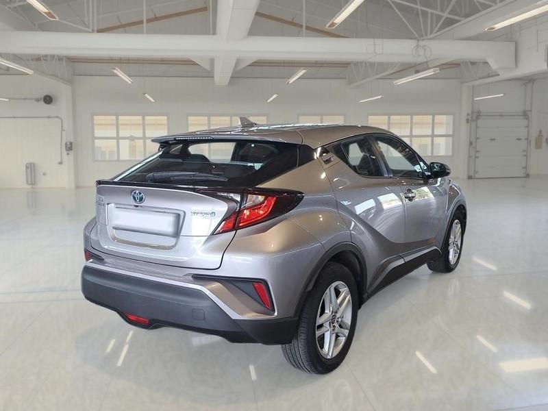 TOYOTA C-HR 1.8H 98CV E-CVT Business