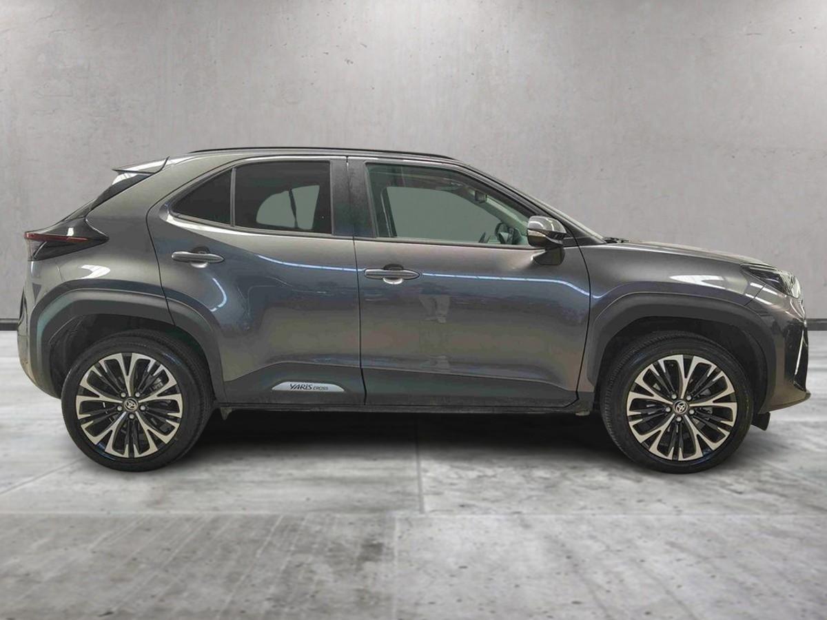 TOYOTA Yaris Cross 2021 - Yaris Cross 1.5h Lounge fwd 116cv e-cvt