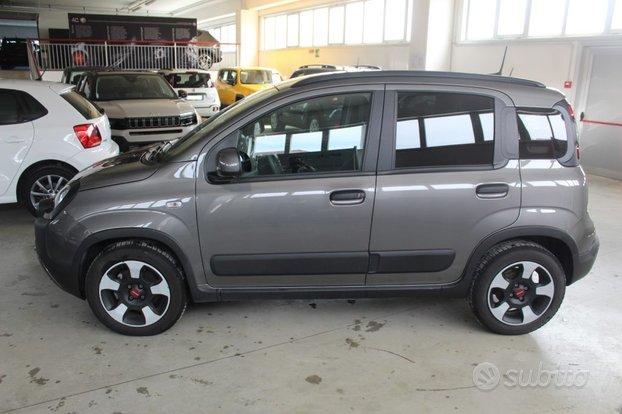 FIAT Panda 1.0 FireFly S&S Hybrid Cross