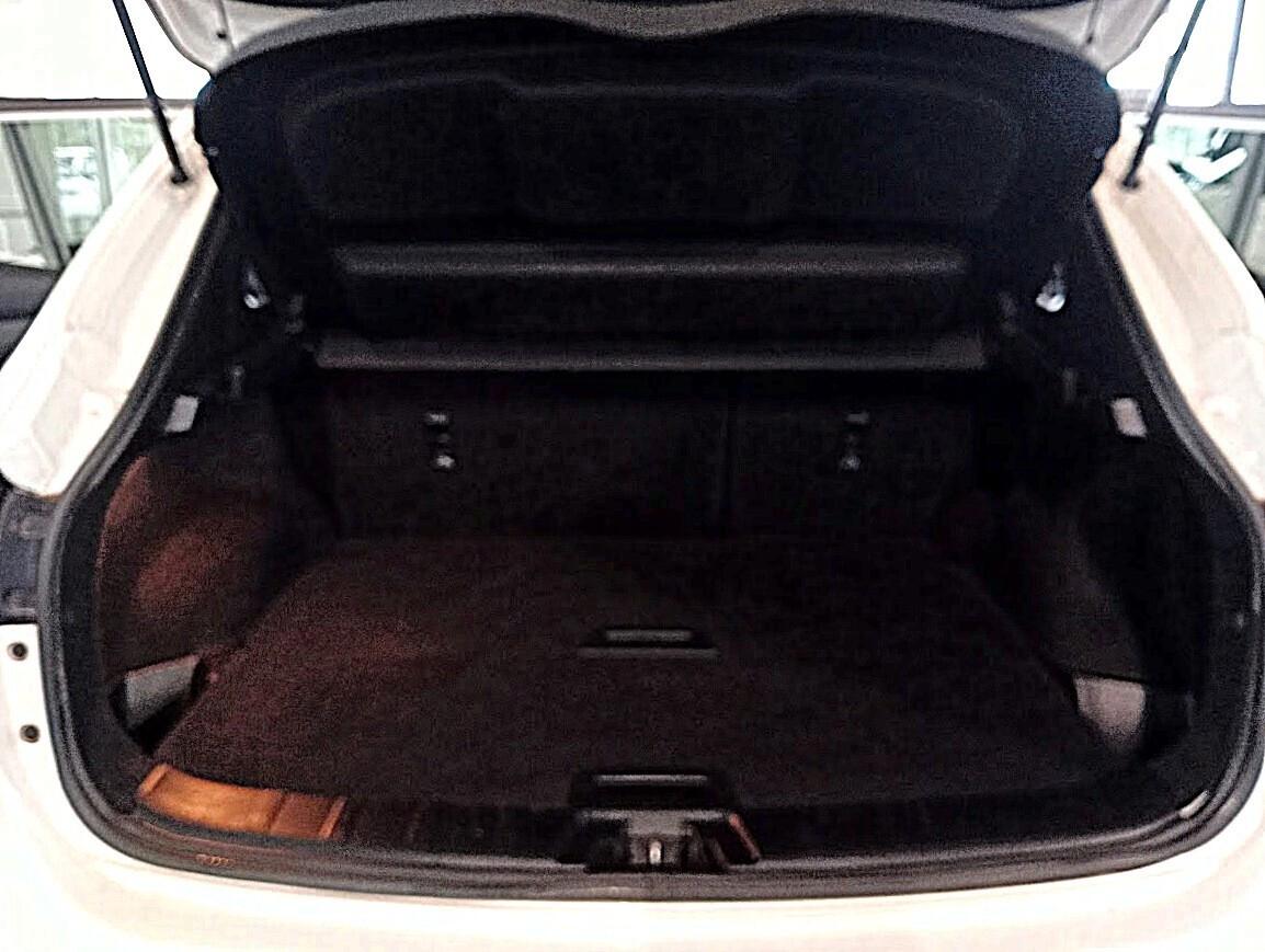 Nissan Qashqai 1.5 DCI TEKNA 360° TETTO PANO 18" EURO6