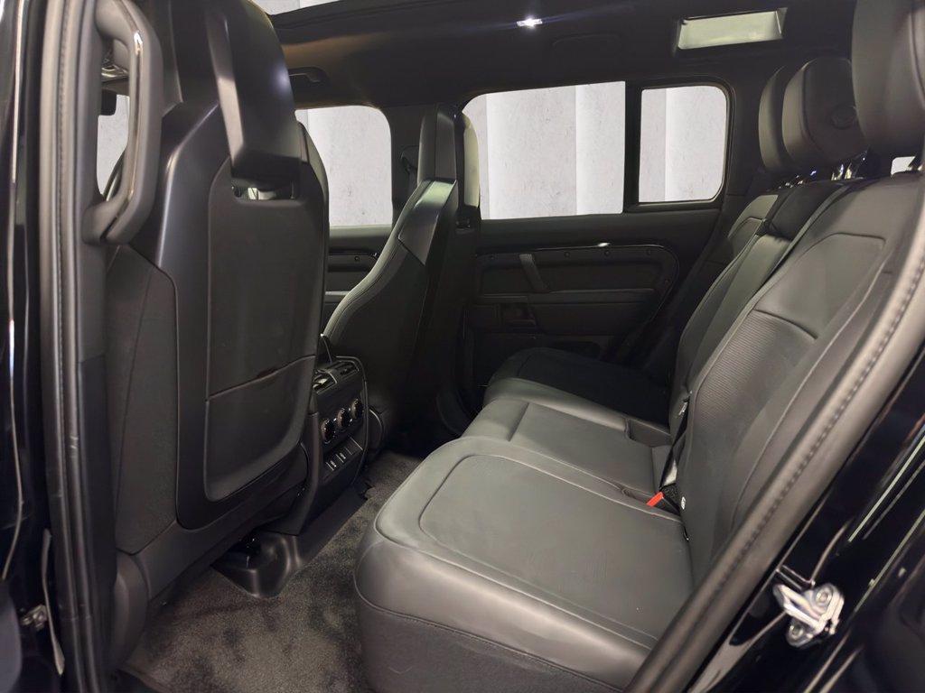 LAND ROVER Defender (2019) LAND ROVER 110 4.4 V8 635 CV AWD Auto OCTA Black del 2026