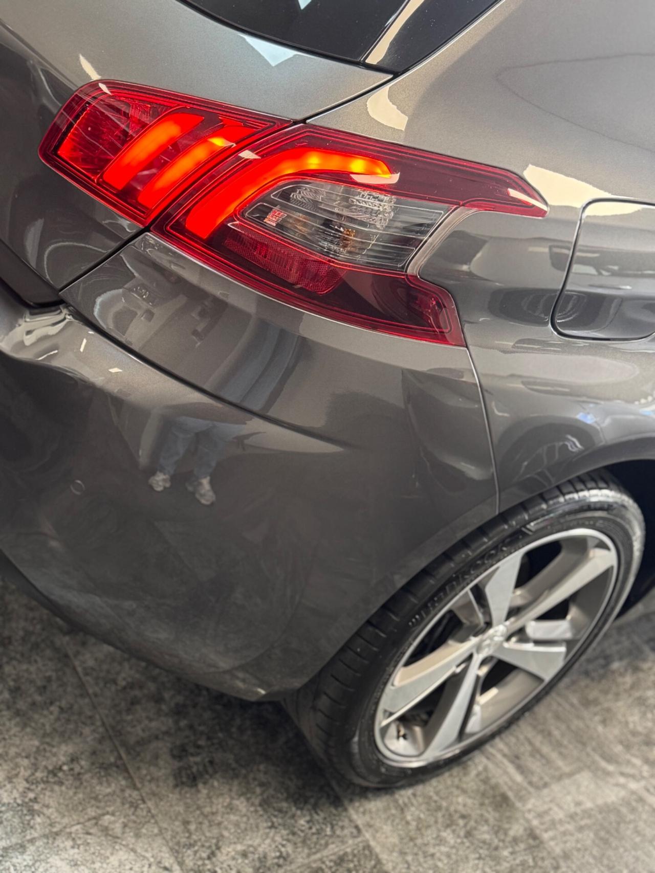Peugeot 308 1.5 BlueHDi 130 S&S Allure