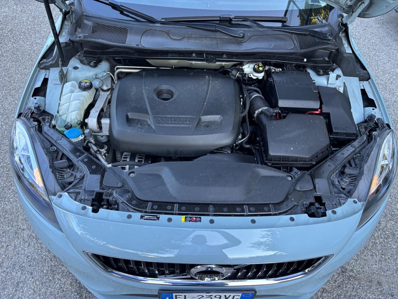 Volvo V40 T2 Kinetic BENZINA OK neopatentati