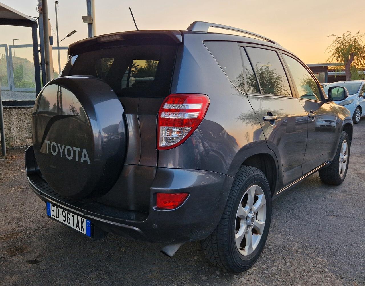 Toyota RAV 4 RAV4 Crossover 2.2 D-4D 150 CV DPF Exclusive