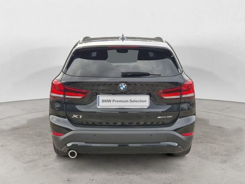 BMW X1 sdrive18i Advantage 136cv