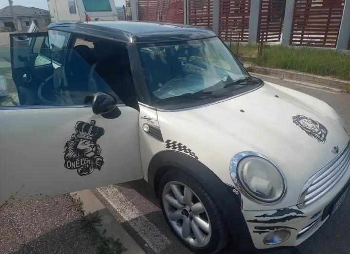 Mini Cooper D Clubman 1.6 16V Salt