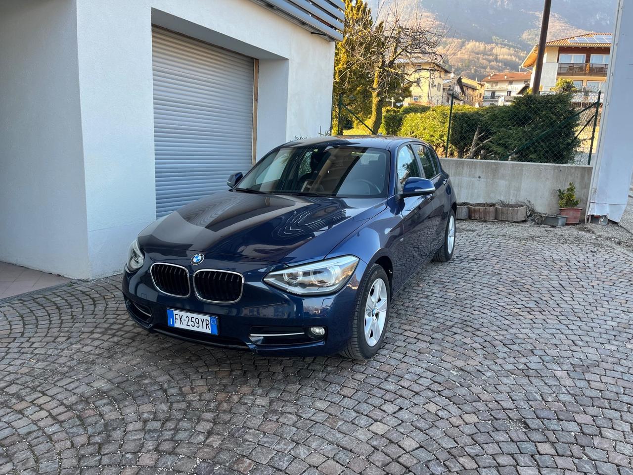 Bmw 118 120d 5p. Sport