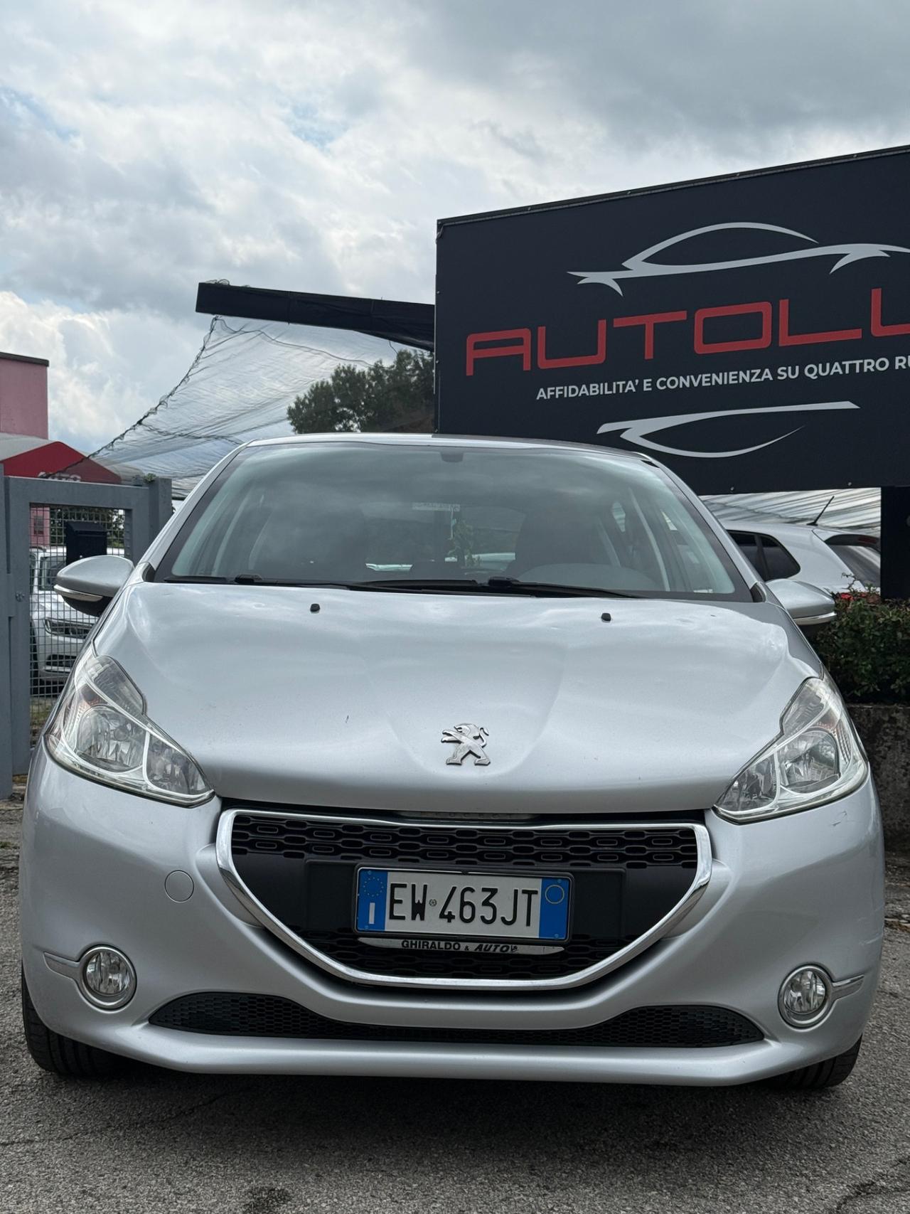 Peugeot 208 1.4 HDi 68 CV 5 porte Allure