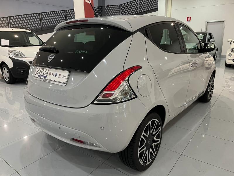 LANCIA Ypsilon 1.2 69 CV 5 porte S&S Platinum