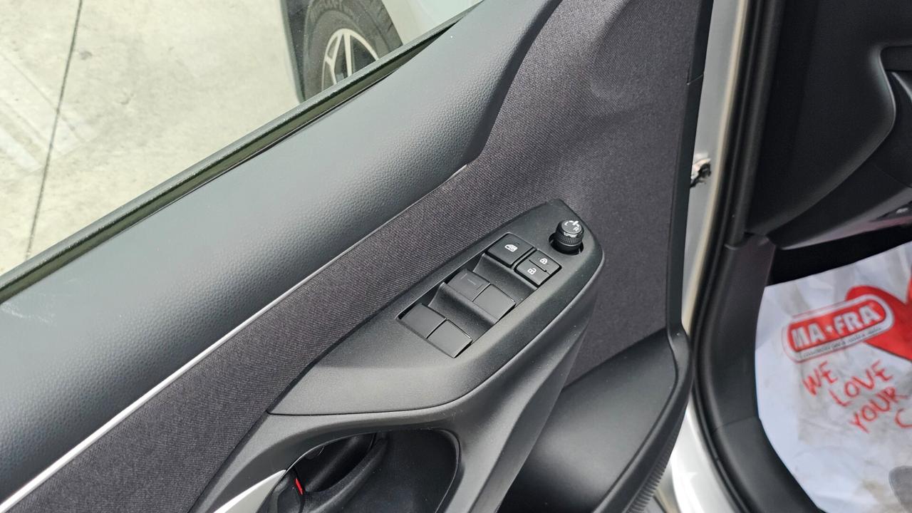Toyota Yaris 1.5 Hybrid 5 porte Sport